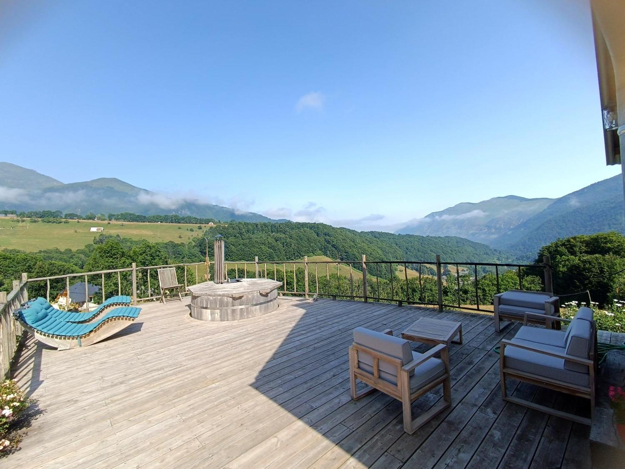 Villa Le Panoramique Campan Exterior foto